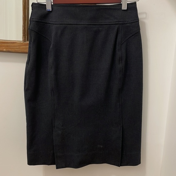 Banana Republic pencil skirt - Picture 2 of 7